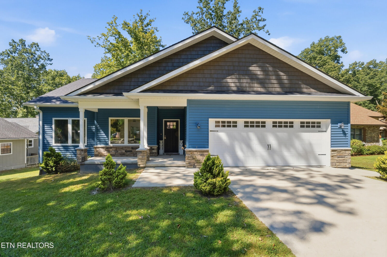 Property Photo: 204 Lakeside Drive TN 38558