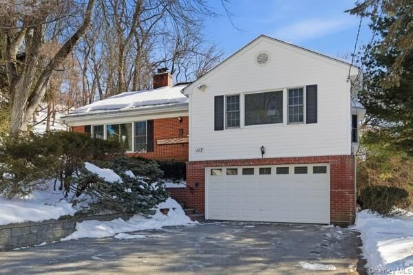 Property Photo:  117 Crest Drive  NY 10591 