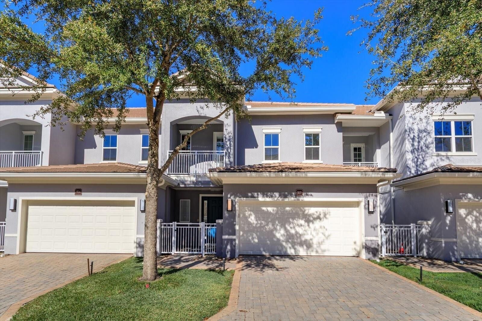 Property Photo:  910 Brutus Ter  FL 32746 