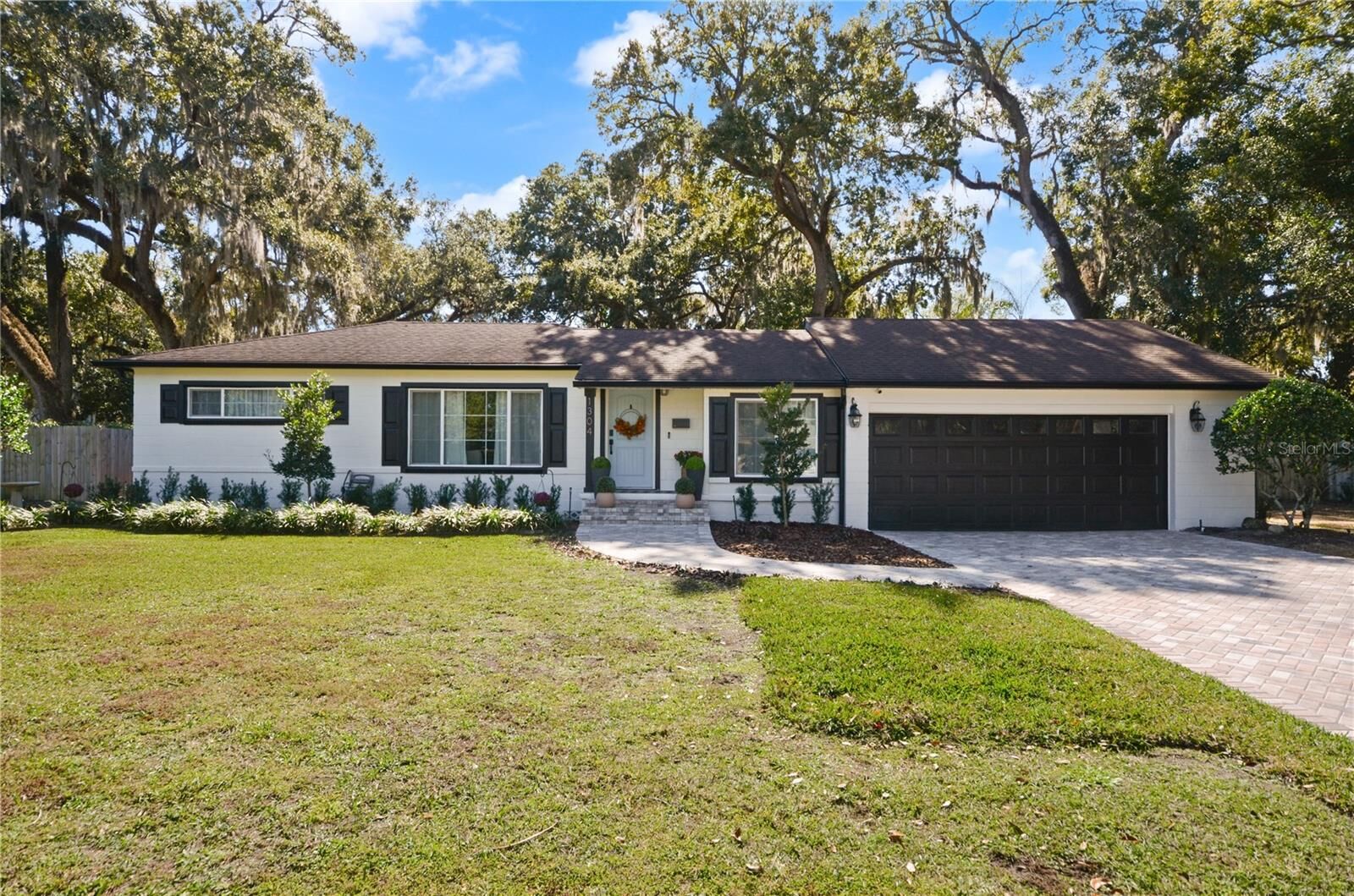 Property Photo:  1304 Golfview Street  FL 32804 