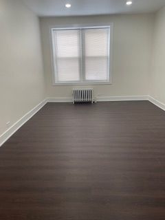 Property Photo:  1354 W Greenleaf Avenue 1B  IL 60626 