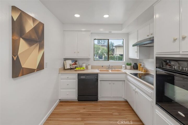 Property Photo:  1000 Cordova Street 101  CA 91106 