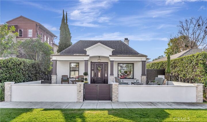 Property Photo:  314 Arcadia Avenue  CA 90803 