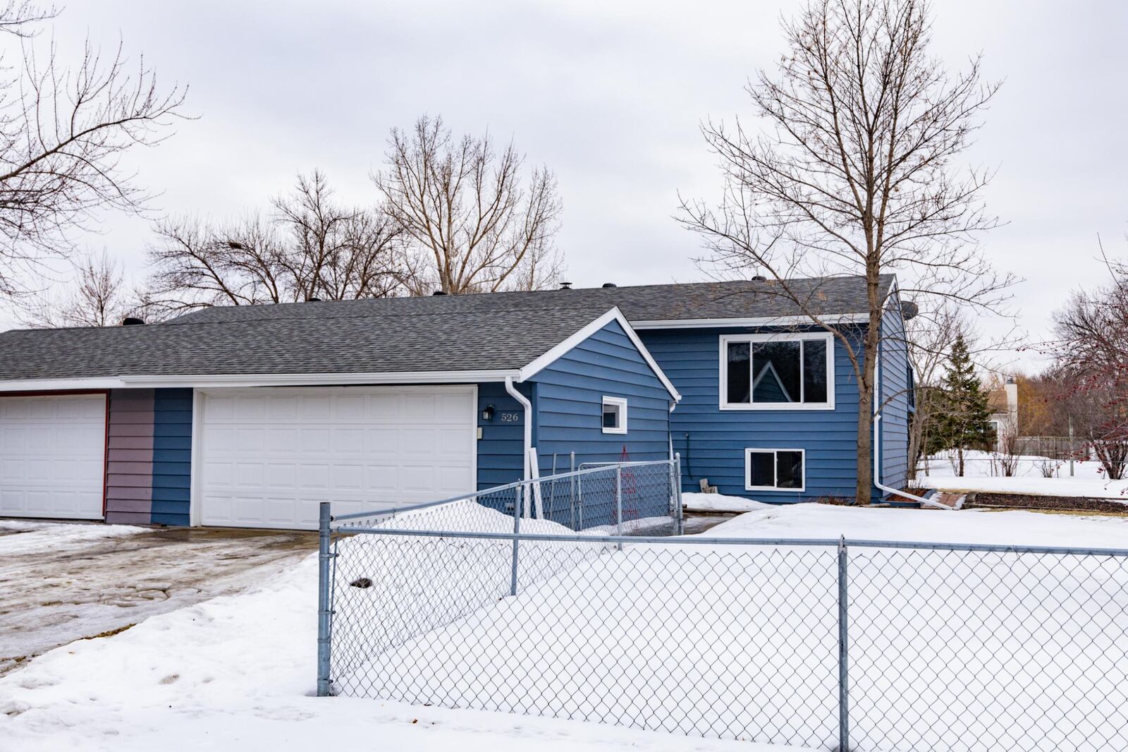 Property Photo: 526 3rd Avenue NW ND 58078