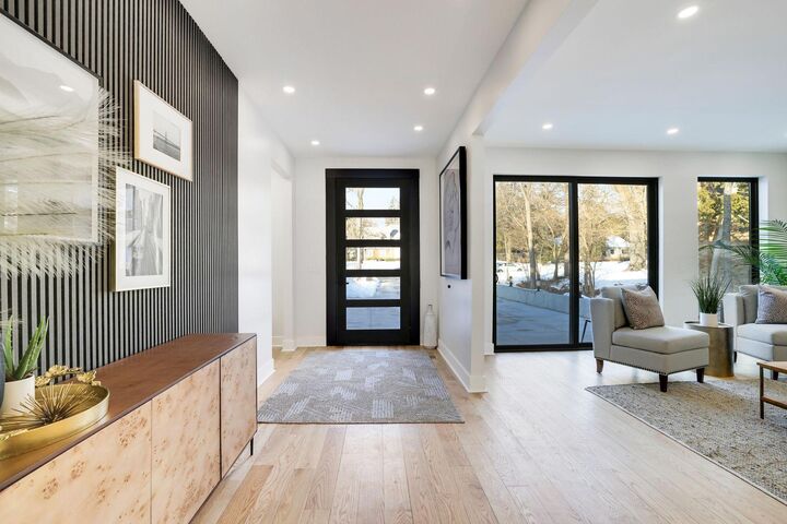 Property Photo:  1125 Tyrol Trail  MN 55416 