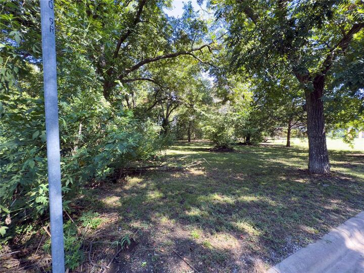 Property Photo: 401 E Orange Street TX 75090