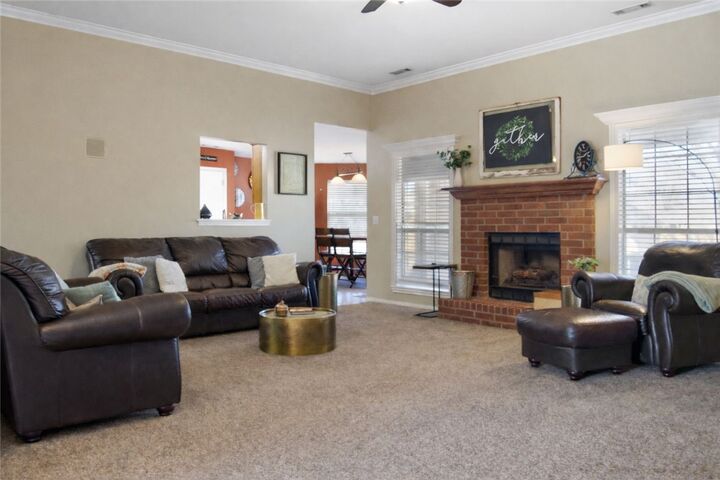 Property Photo:  400 Linwood Avenue  AR 72745 