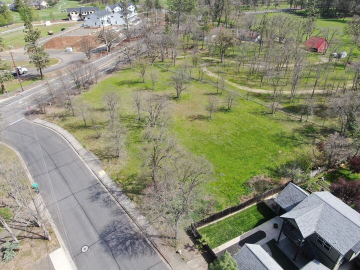 Property Photo:  Echo Way Tax Lot 902  OR 97524 