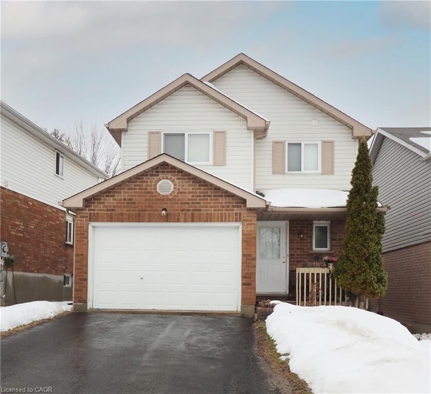 Property Photo:  429 Exmoor Street  ON N2K 3X5 