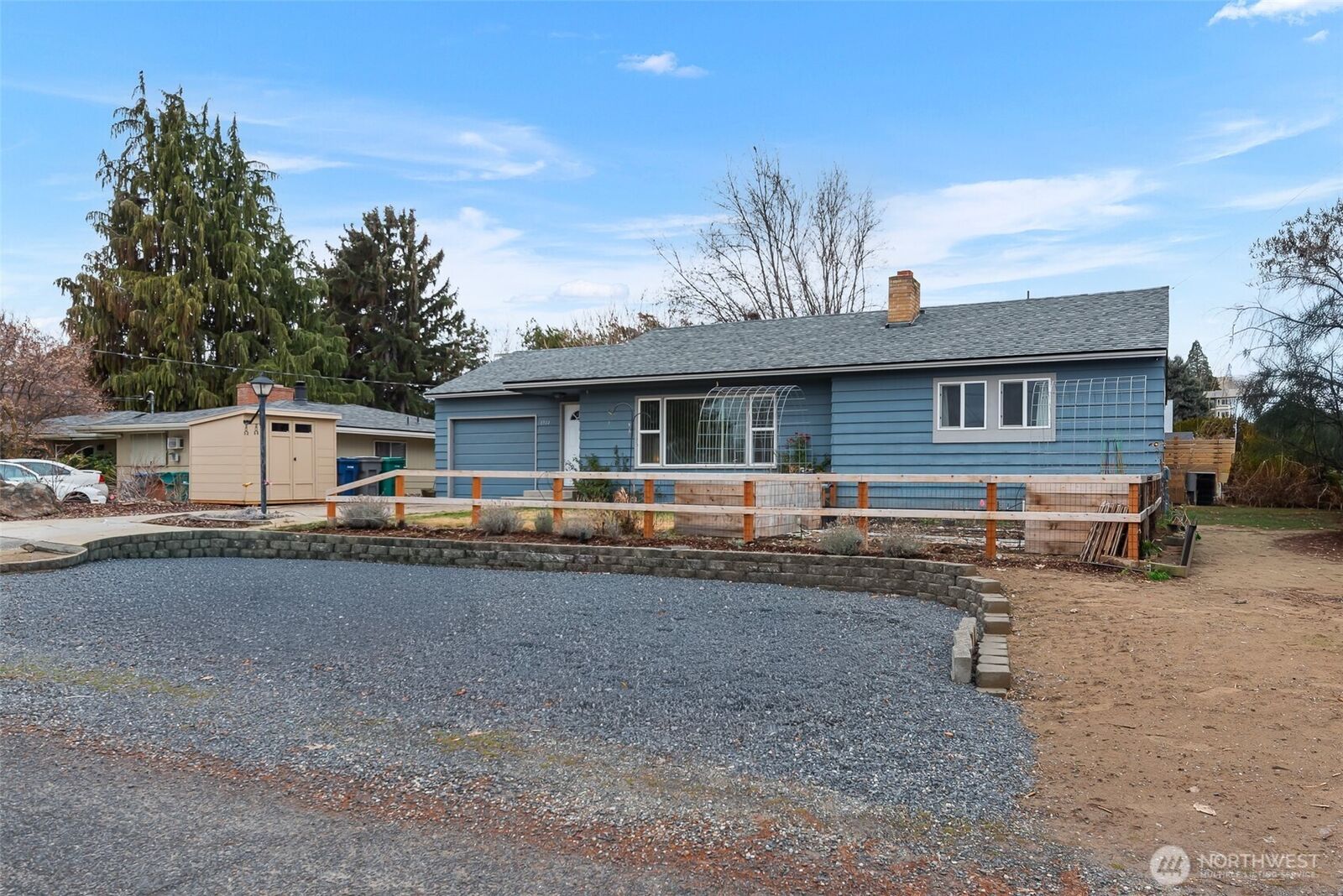 Property Photo:  1914  Harbel Street  WA 98801 
