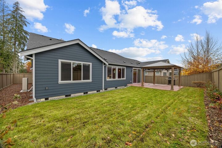 Property Photo:  1016  Adams Court  WA 98274 