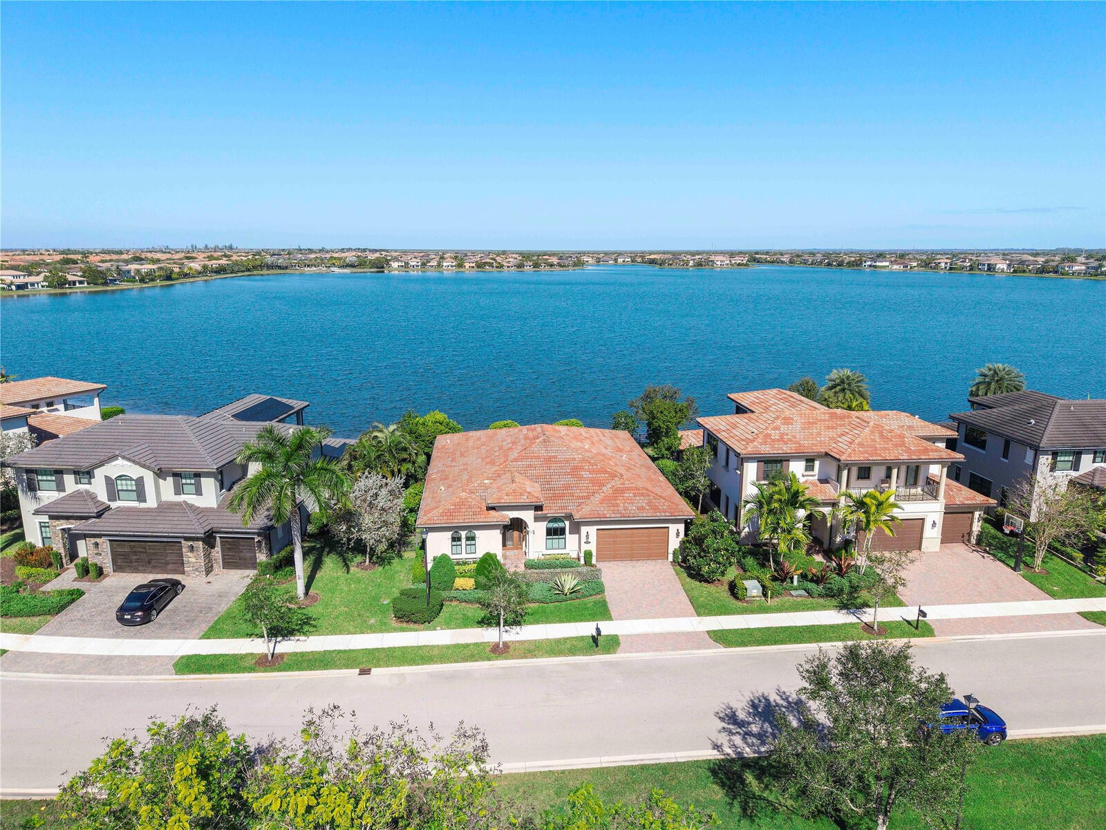 Property Photo:  11431 W Watercrest Circle  FL 33076 