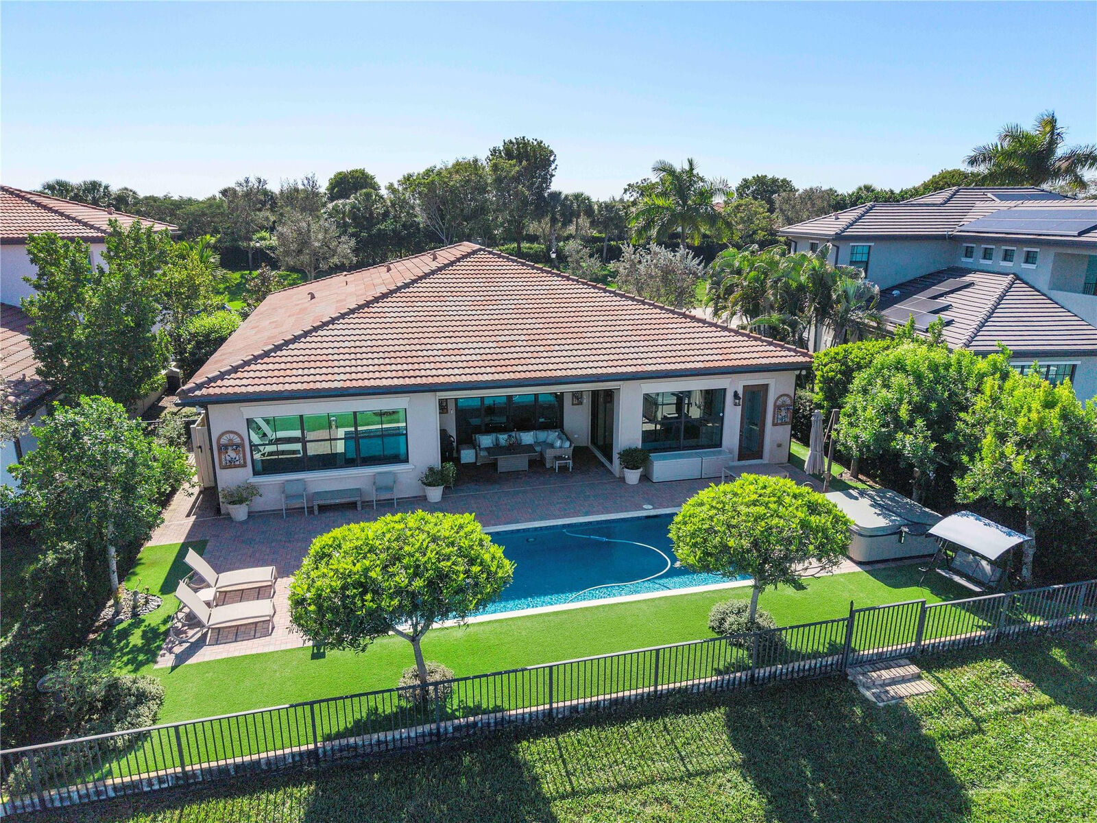 Property Photo:  11431 Watercrest Circle  FL 33076 