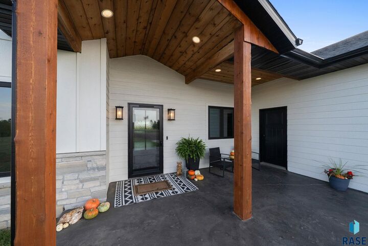 Property Photo:  47251 254th St  SD 57003 