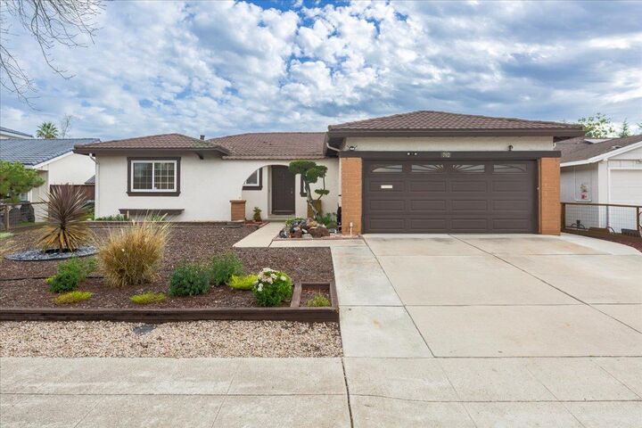 Property Photo:  792 Ponderosa Avenue  CA 94086 