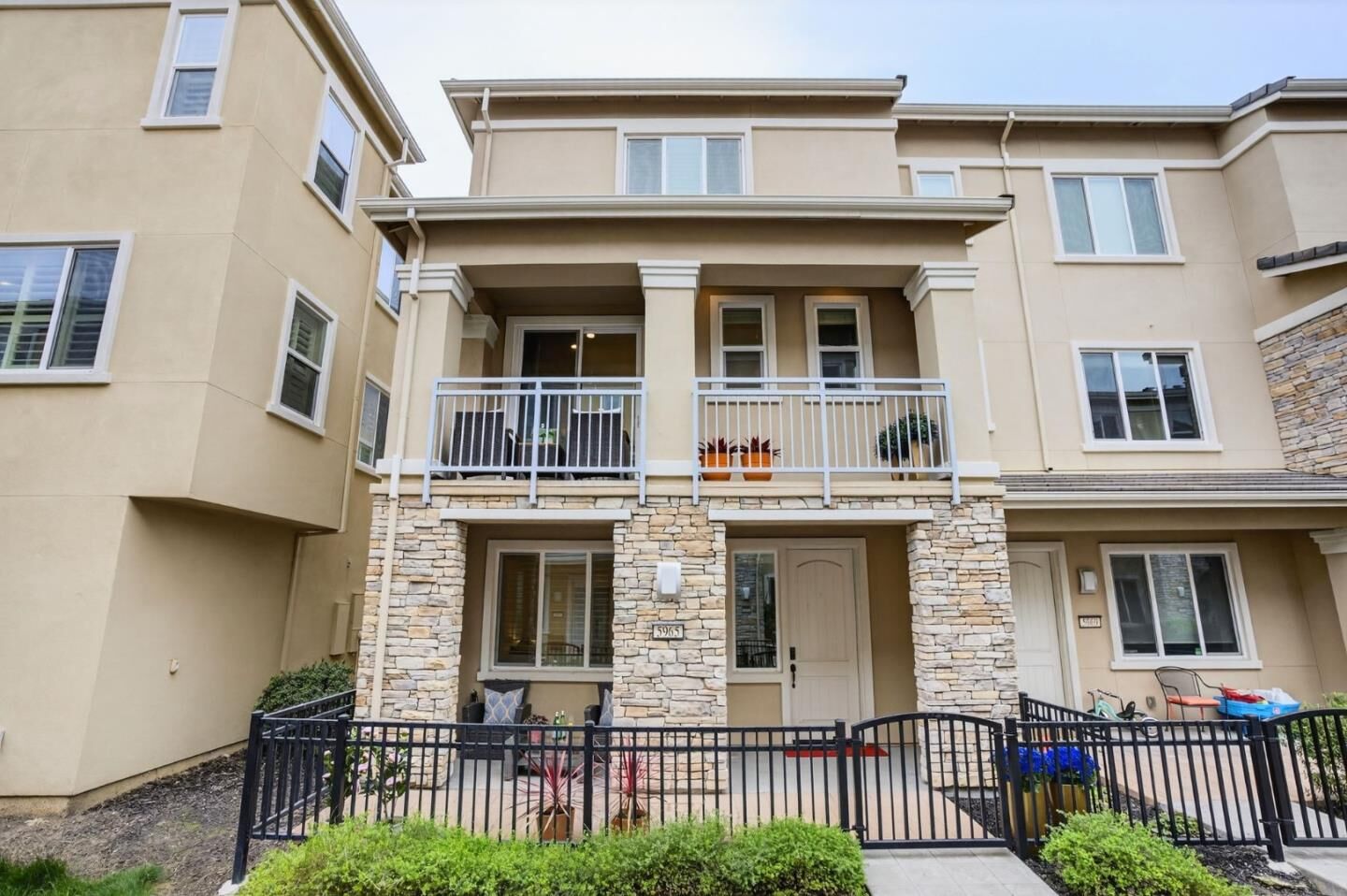 Property Photo: 5965 Woodspring Loop CA 95123