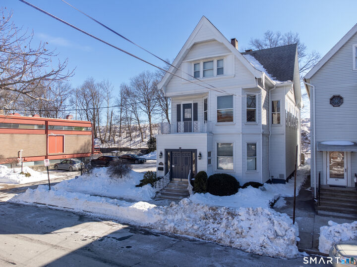 Property Photo:  821 State Street  CT 06511 