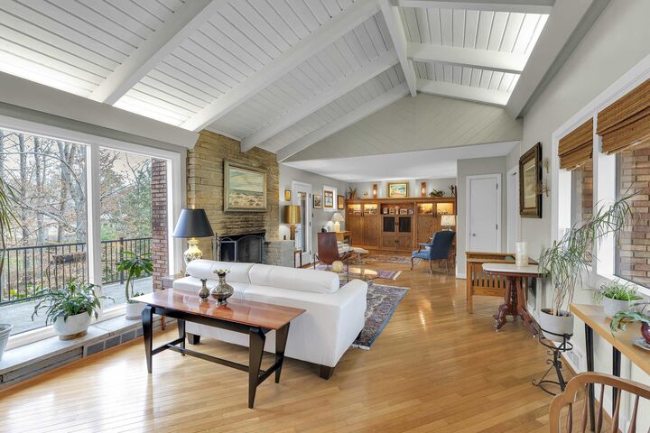 Property Photo:  211 Beechwood Drive  SC 29307 