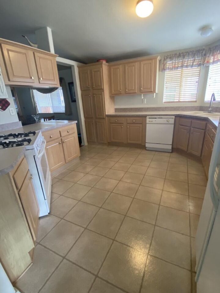 Property Photo:  100 S Westwood Street 13  CA 93257 