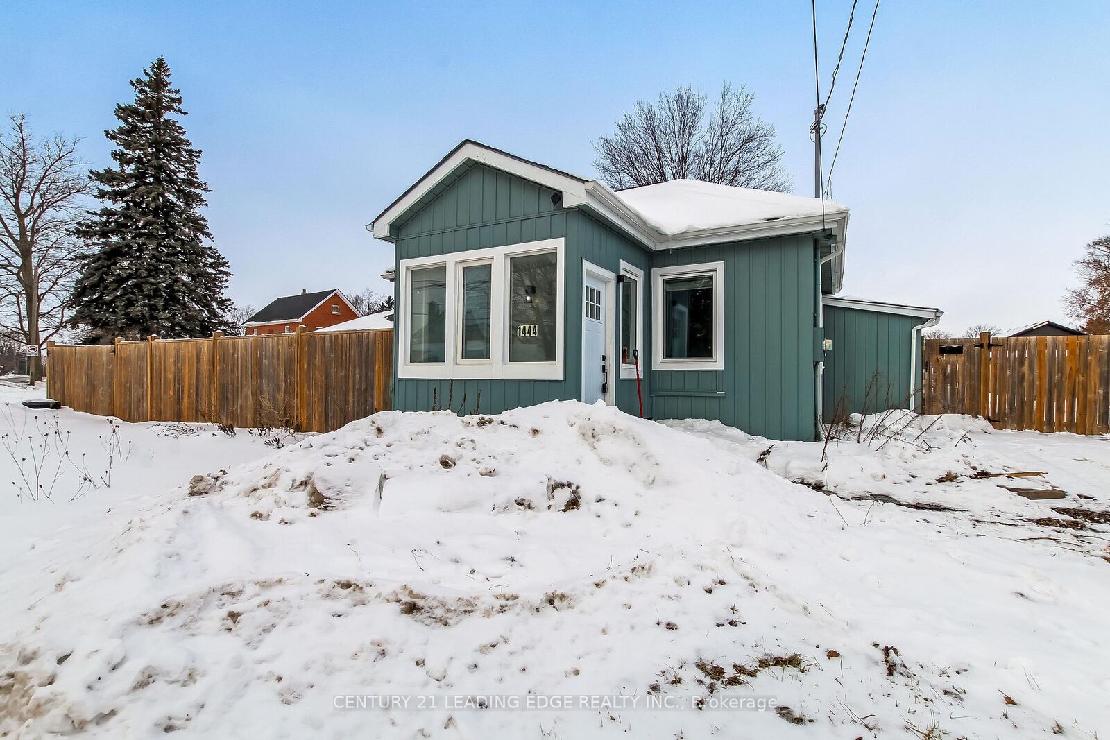 Photo de la propriété:  1444 Gore Road  ON N5W 1T7 