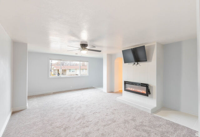 Property Photo:  383 E 100 S  UT 84627 