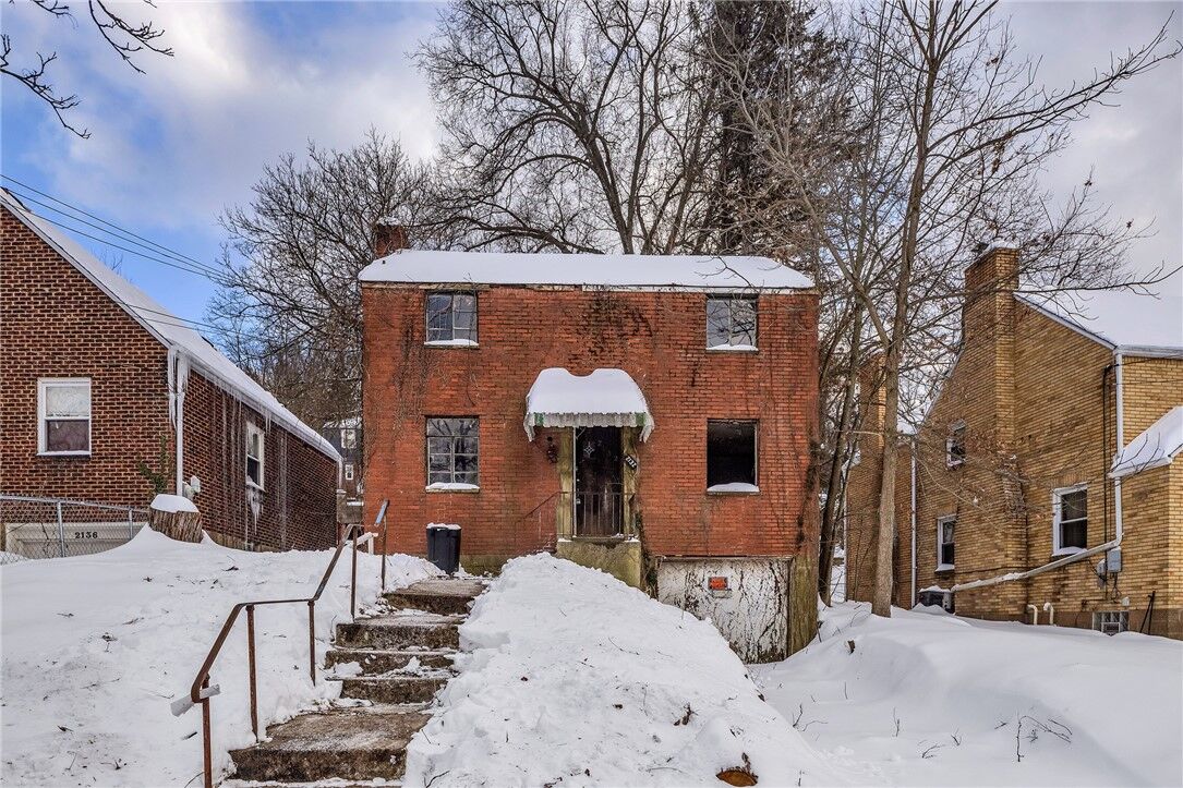 Property Photo:  2132 Laketon Rd  PA 15221 