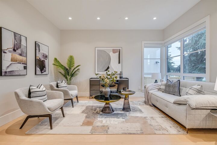 Property Photo:  15387 Pacific Avenue  BC V4B 1R3 