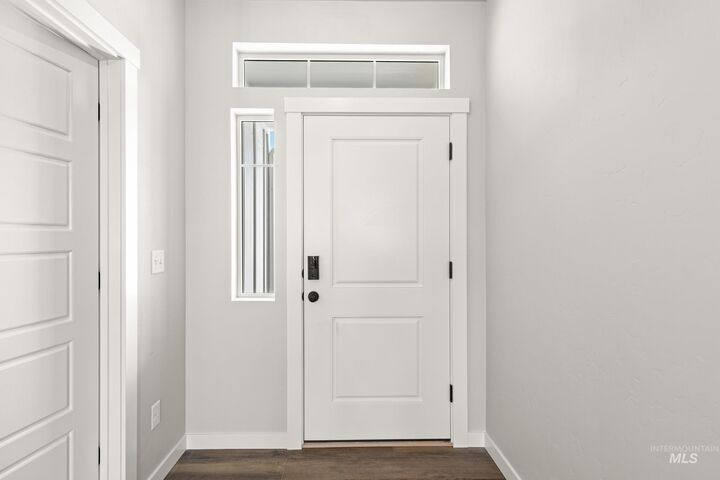 Property Photo:  17634 N Boone Peak Ave  ID 83687 