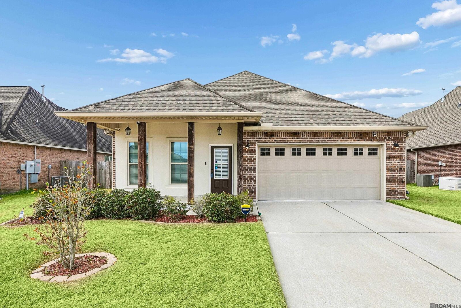 Property Photo:  18303 Dove Hollow Dr  LA 70769 