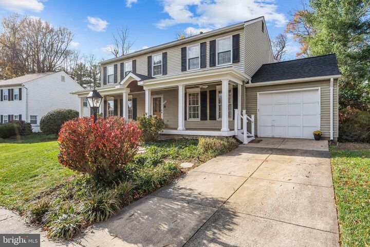 Property Photo: 9516 Wallingford Drive VA 22015