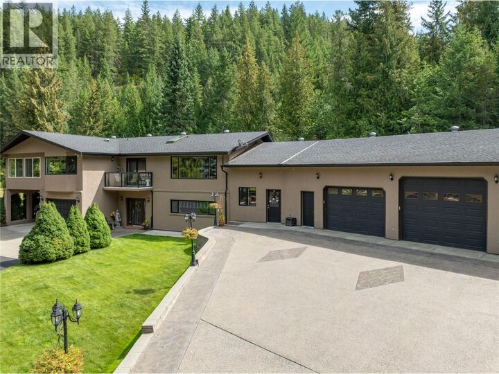Property Photo: 2746 Balmoral Road BC V0E 1H1