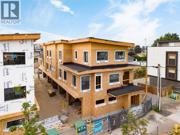 Property Photo: 743 Morrison Avenue 5 BC V1Y 5E5