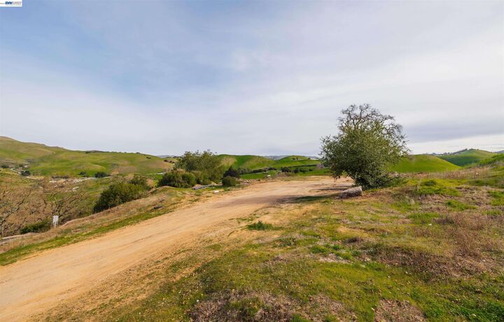 Property Photo: 529 Vista Ridge Drive CA 95035