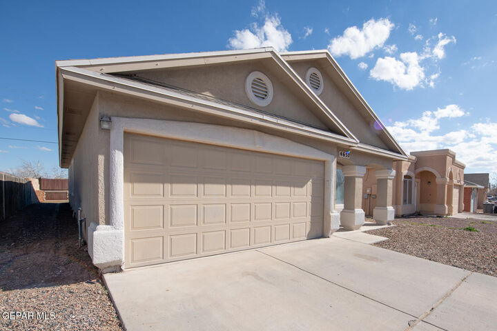 Property Photo: 4652 Lorenzo Ponce Drive TX 79938