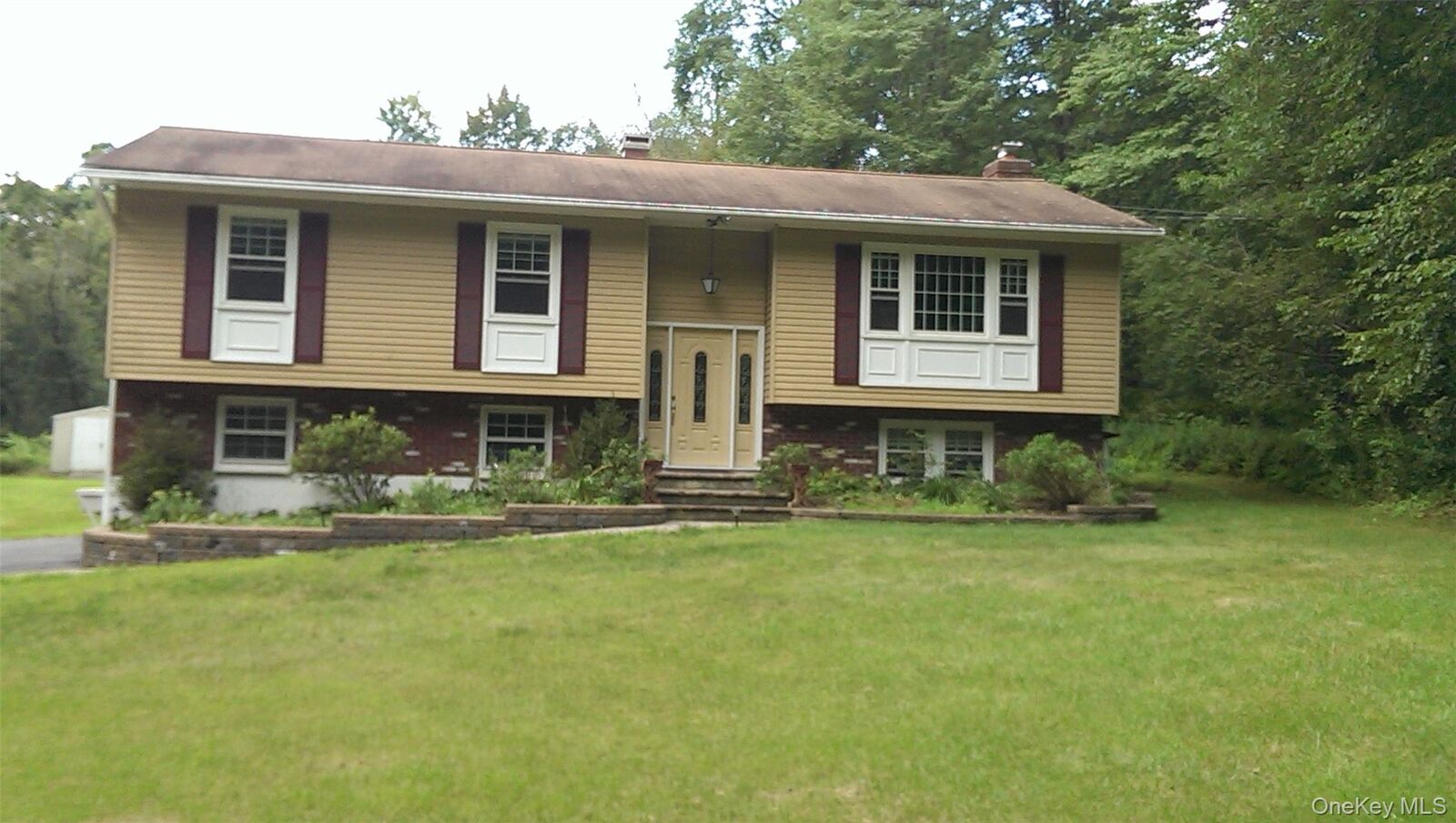 Property Photo: 222 Highview Road NY 12522