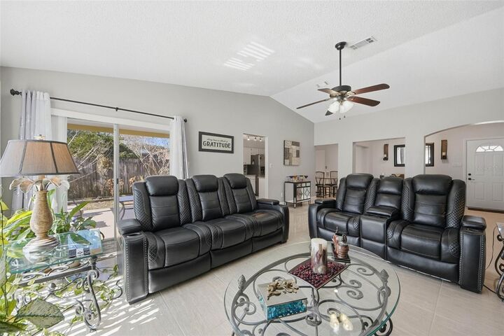 Property Photo: 8750 Brackenwood Drive FL 32829