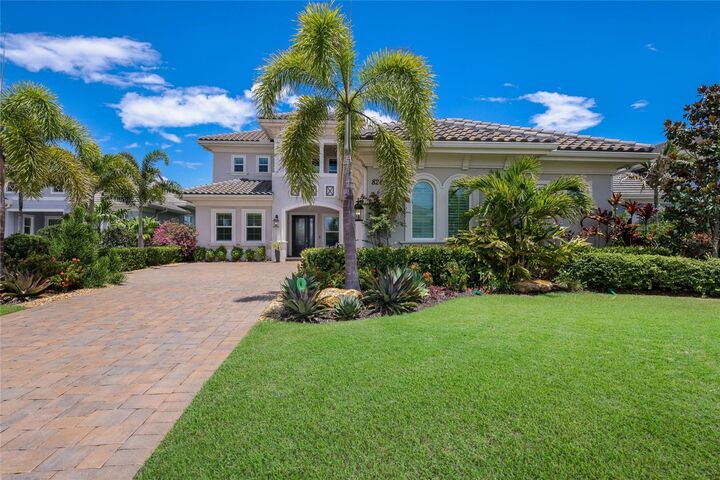 Property Photo:  8249 Pavia Way  FL 34202 