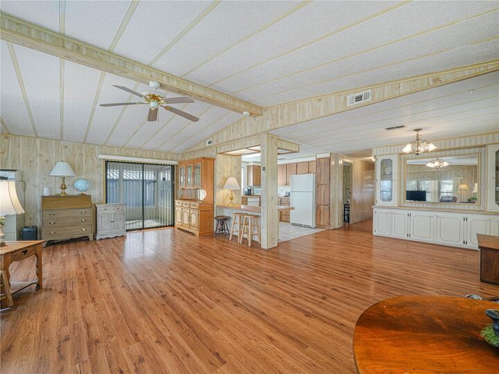 Property Photo:  1679 Foxway Drive  FL 33810 