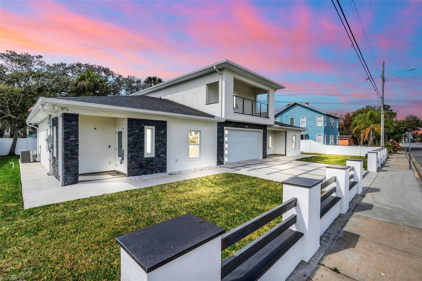 Property Photo:  223 N Peninsula Drive A &Amp B  FL 32118 