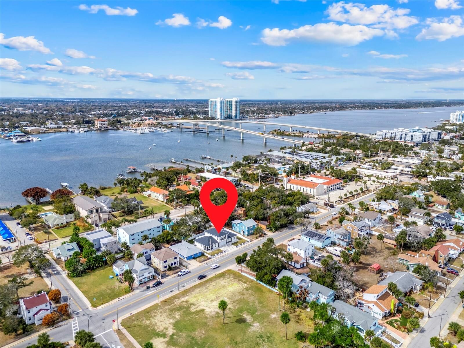 Property Photo: 223 N Peninsula Drive A &Amp B FL 32118