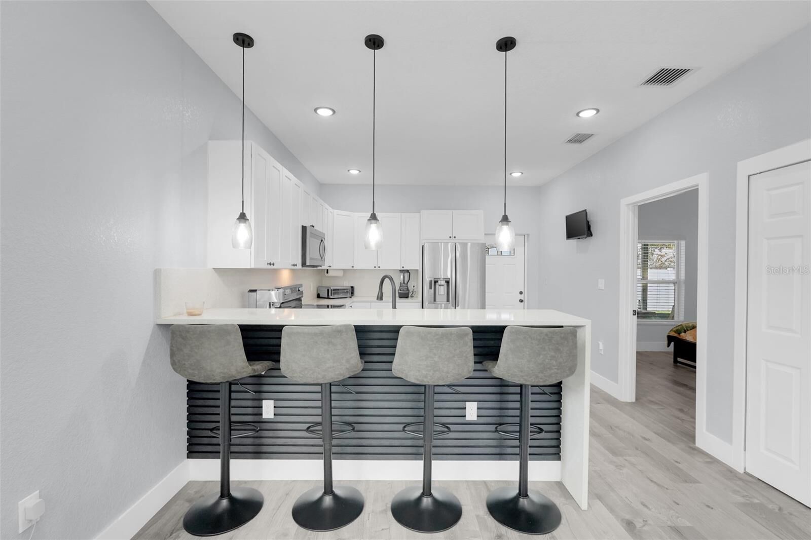 Property Photo:  223 N Peninsula Drive A &Amp B  FL 32118 