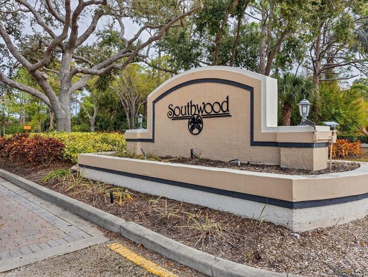 Property Photo:  5016 E Seagrass Drive  FL 34293 