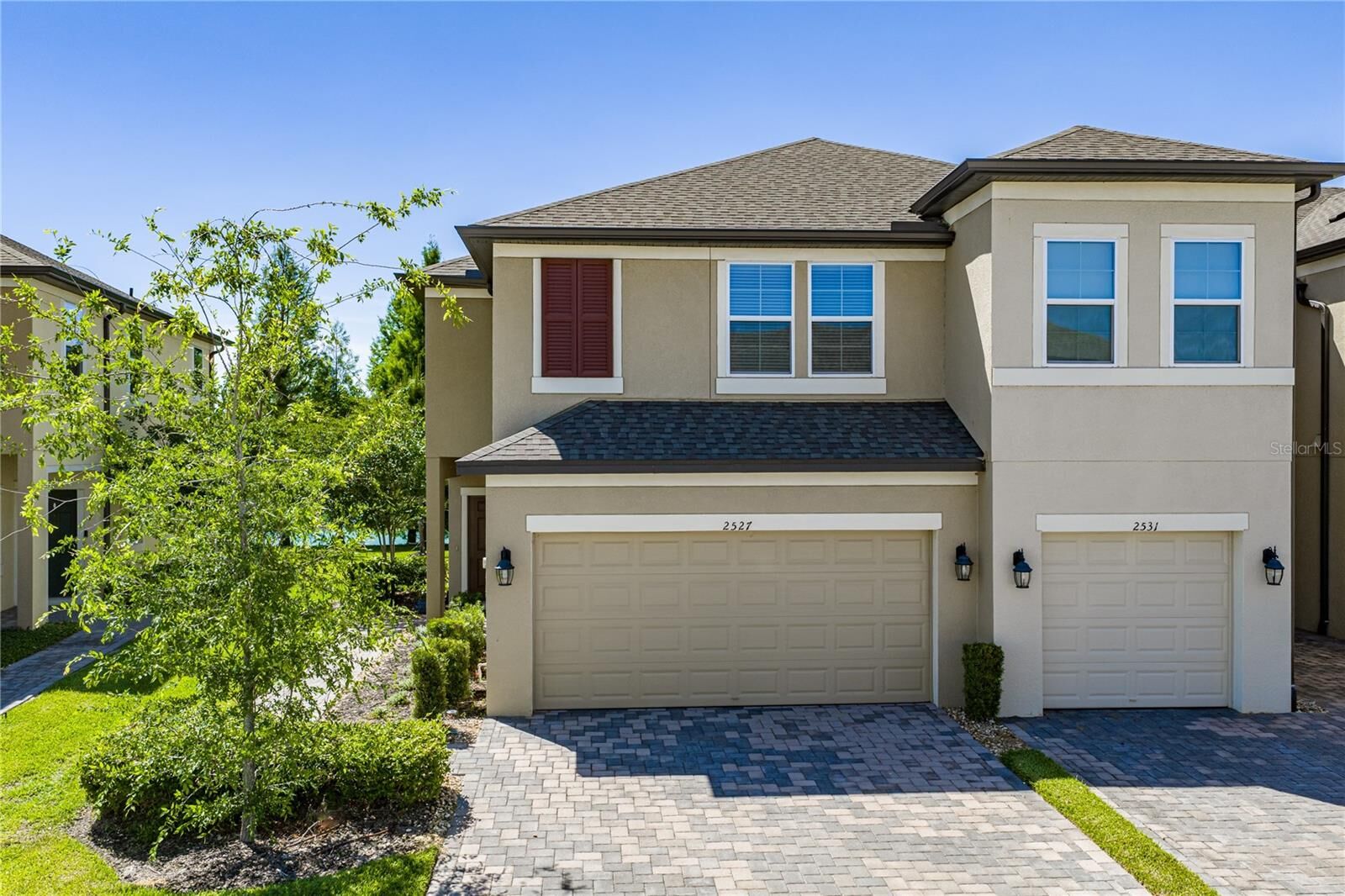 Property Photo: 2527 Stapleford Place FL 33543