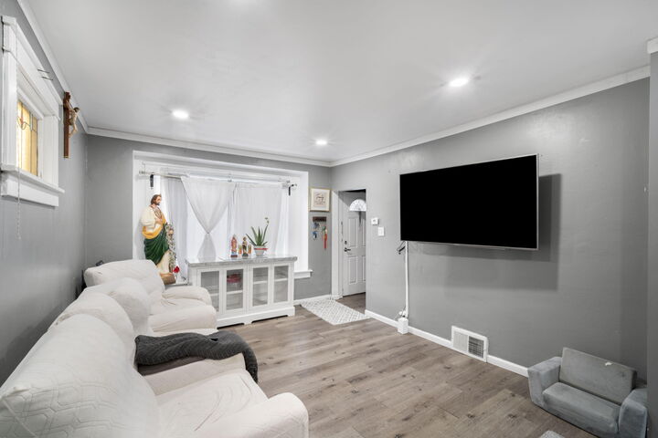 Property Photo: 2960 S 15th Pl WI 53215