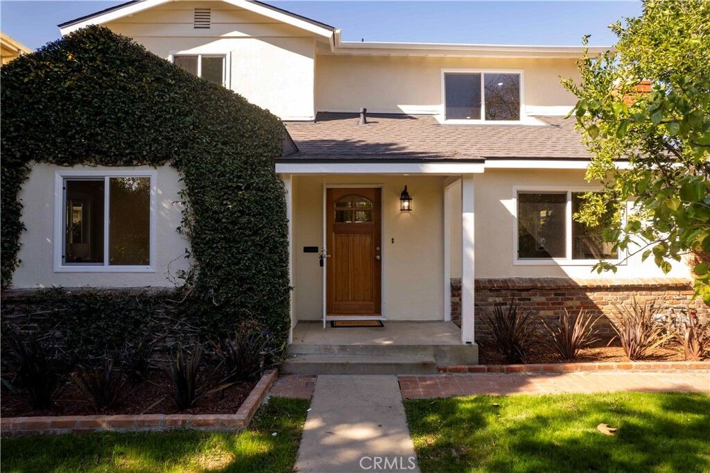 Property Photo:  1305 W Riverside  CA 91506 