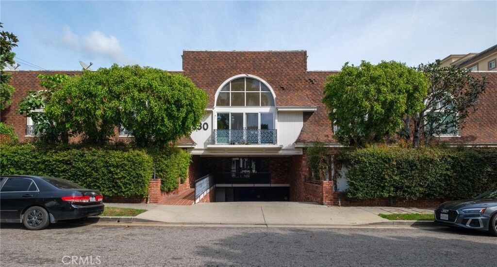 Property Photo: 1830 Kelton Avenue 5 CA 90025