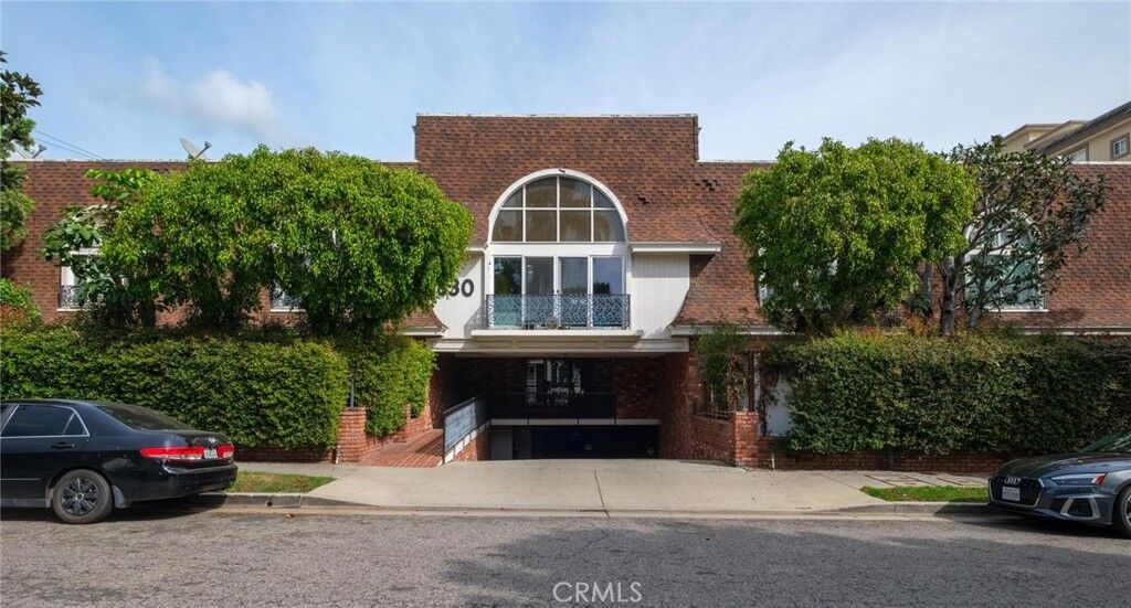 Property Photo:  1830 Kelton Avenue 5  CA 90025 