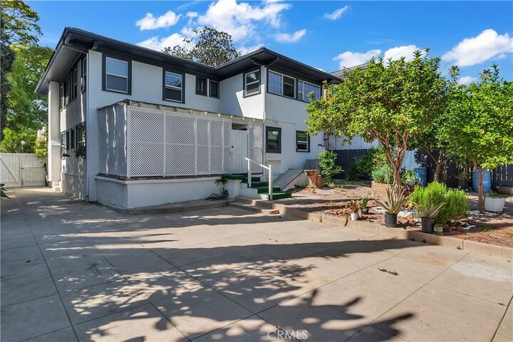 Property Photo:  1434 N Genesee Avenue  CA 90046 