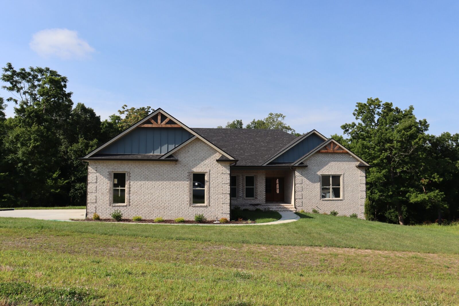 Property Photo:  1534 Buck Ridge Ct  TN 37052 