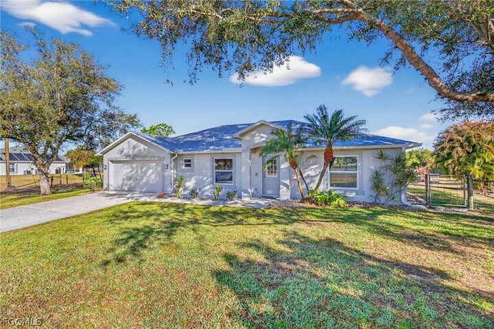 Property Photo:  921 47th Avenue NE  FL 34120 